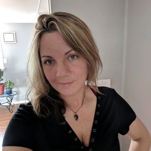 Meet your Posher, Joni